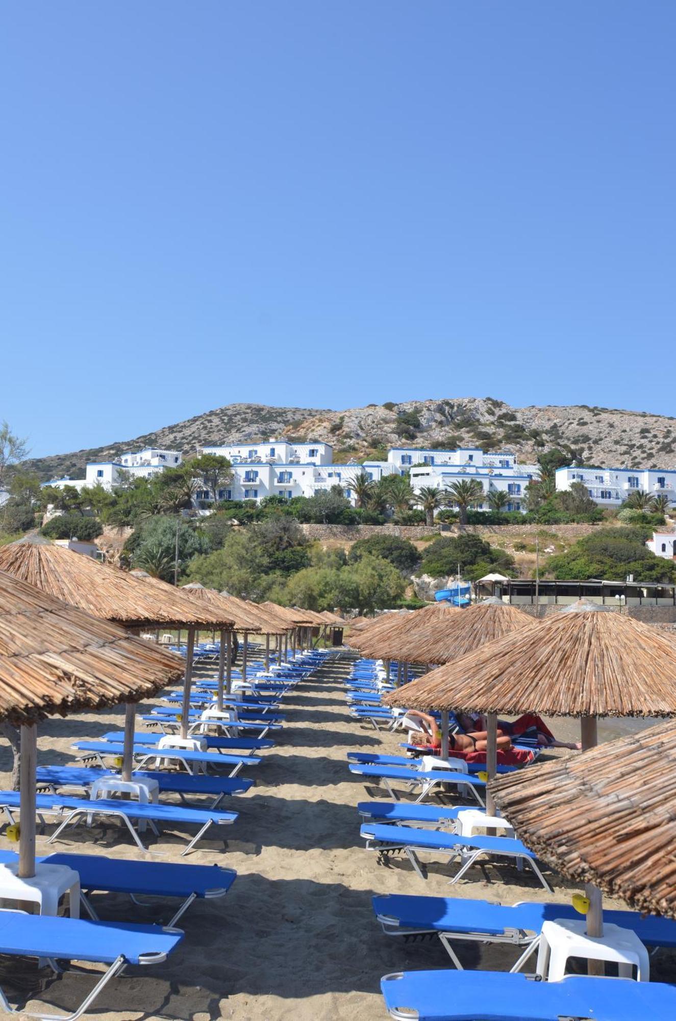 Dolphin Bay Seaside Resort & Suites Galissas Bagian luar foto
