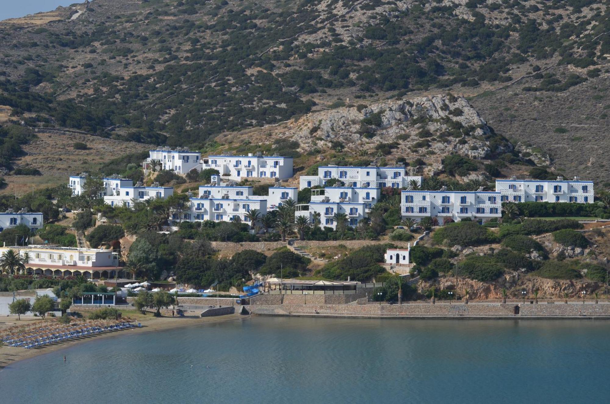 Dolphin Bay Seaside Resort & Suites Galissas Bagian luar foto