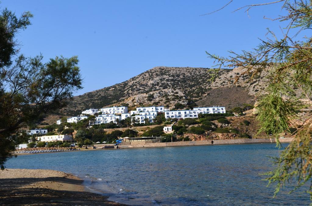 Dolphin Bay Seaside Resort & Suites Galissas Bagian luar foto