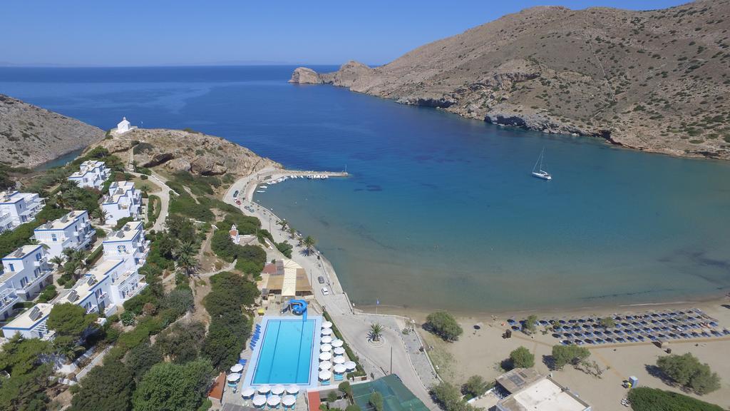 Dolphin Bay Seaside Resort & Suites Galissas Bagian luar foto
