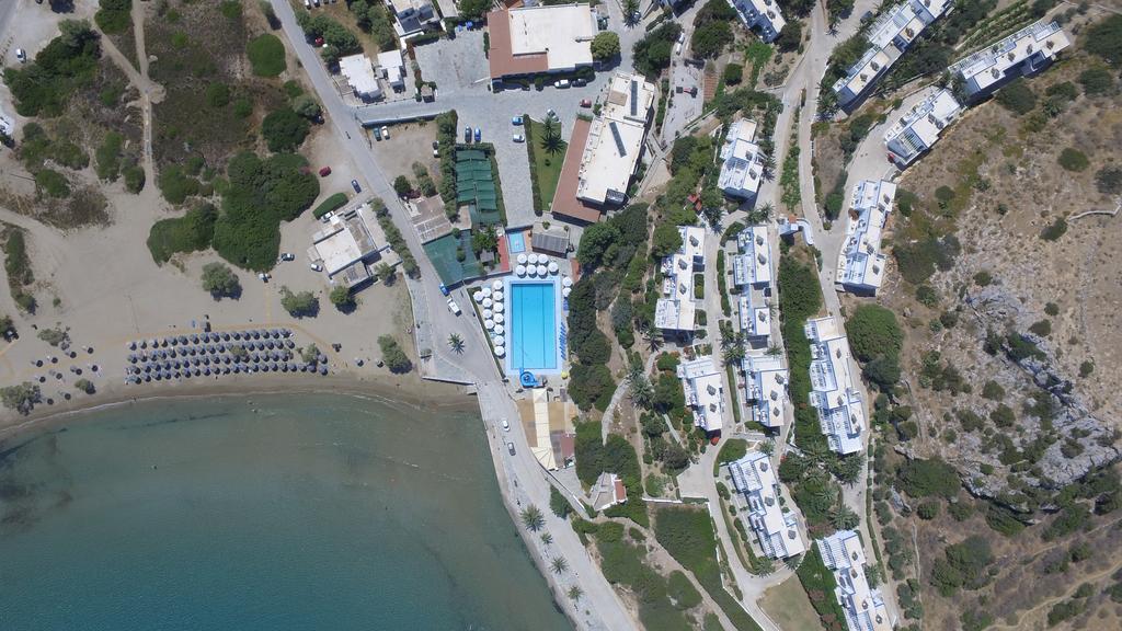 Dolphin Bay Seaside Resort & Suites Galissas Bagian luar foto