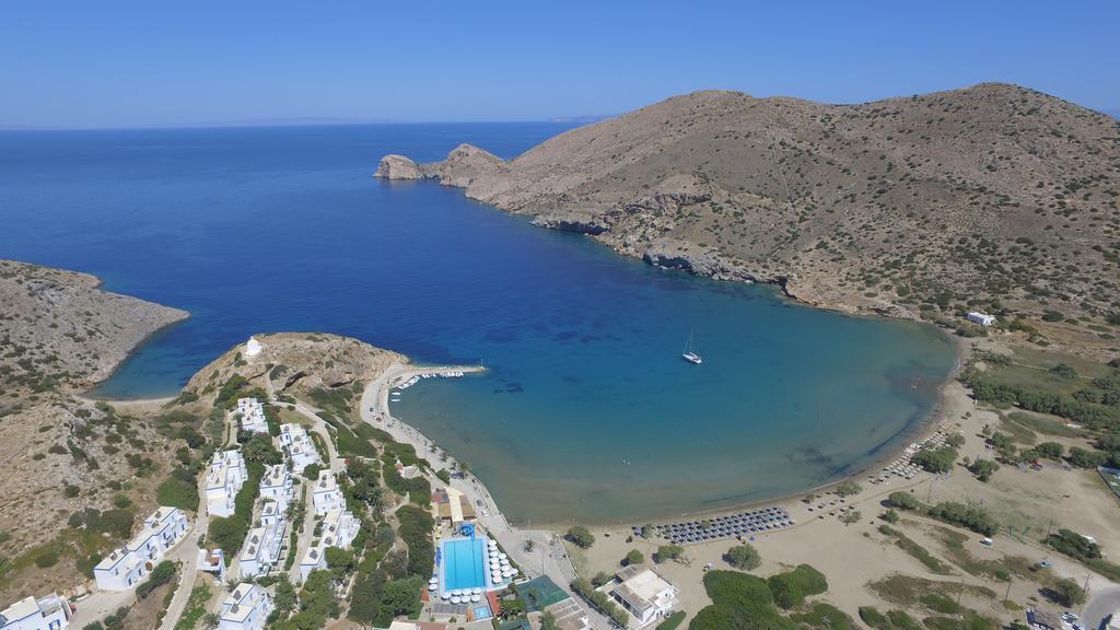 Dolphin Bay Seaside Resort & Suites Galissas Bagian luar foto