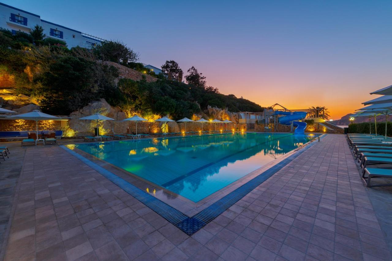 Dolphin Bay Seaside Resort & Suites Galissas Bagian luar foto