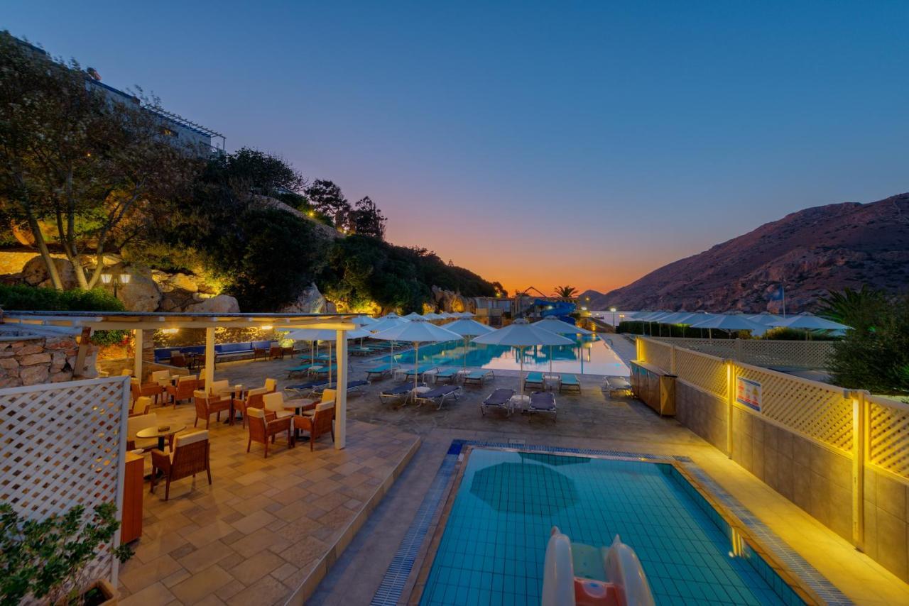 Dolphin Bay Seaside Resort & Suites Galissas Bagian luar foto