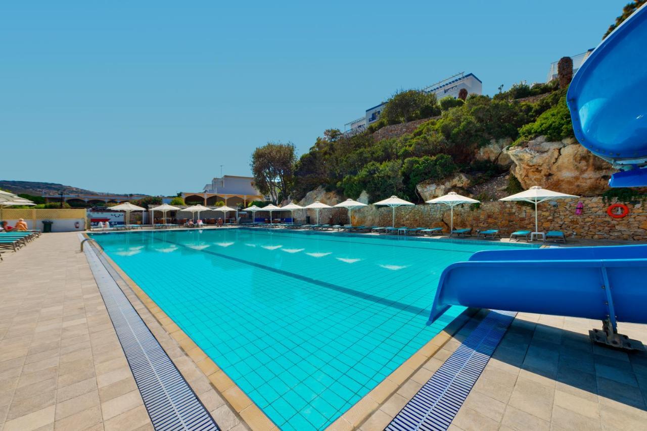 Dolphin Bay Seaside Resort & Suites Galissas Bagian luar foto