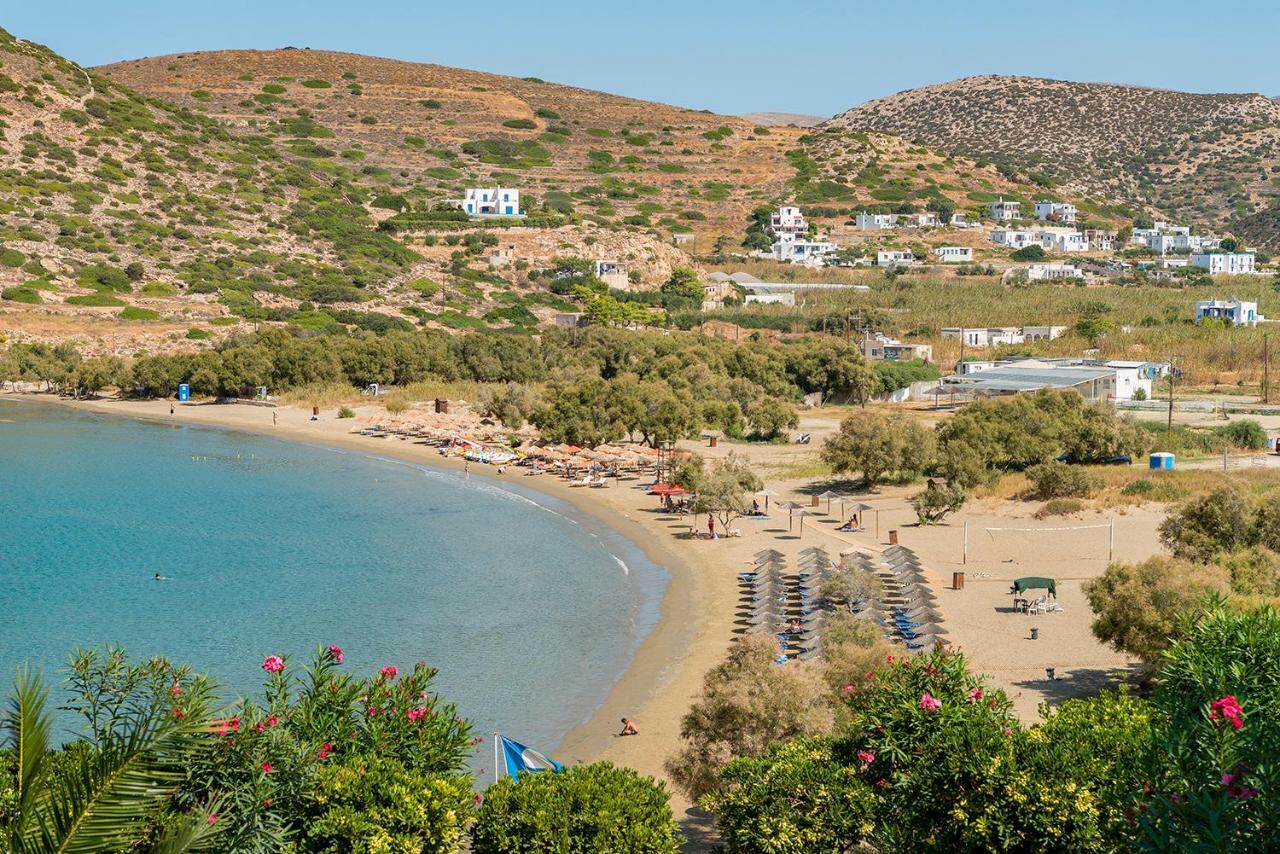 Dolphin Bay Seaside Resort & Suites Galissas Bagian luar foto
